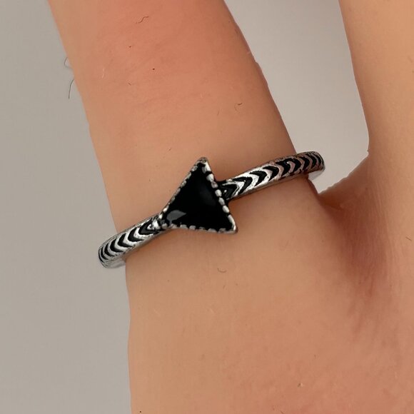 Silver Toned Black Arrow Ring - Picture 2 of 3